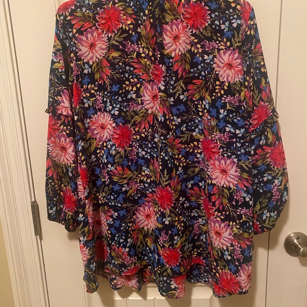 The Pioneer Woman Floral Blouse -Size L Blue Pink - Picture 3 of 5